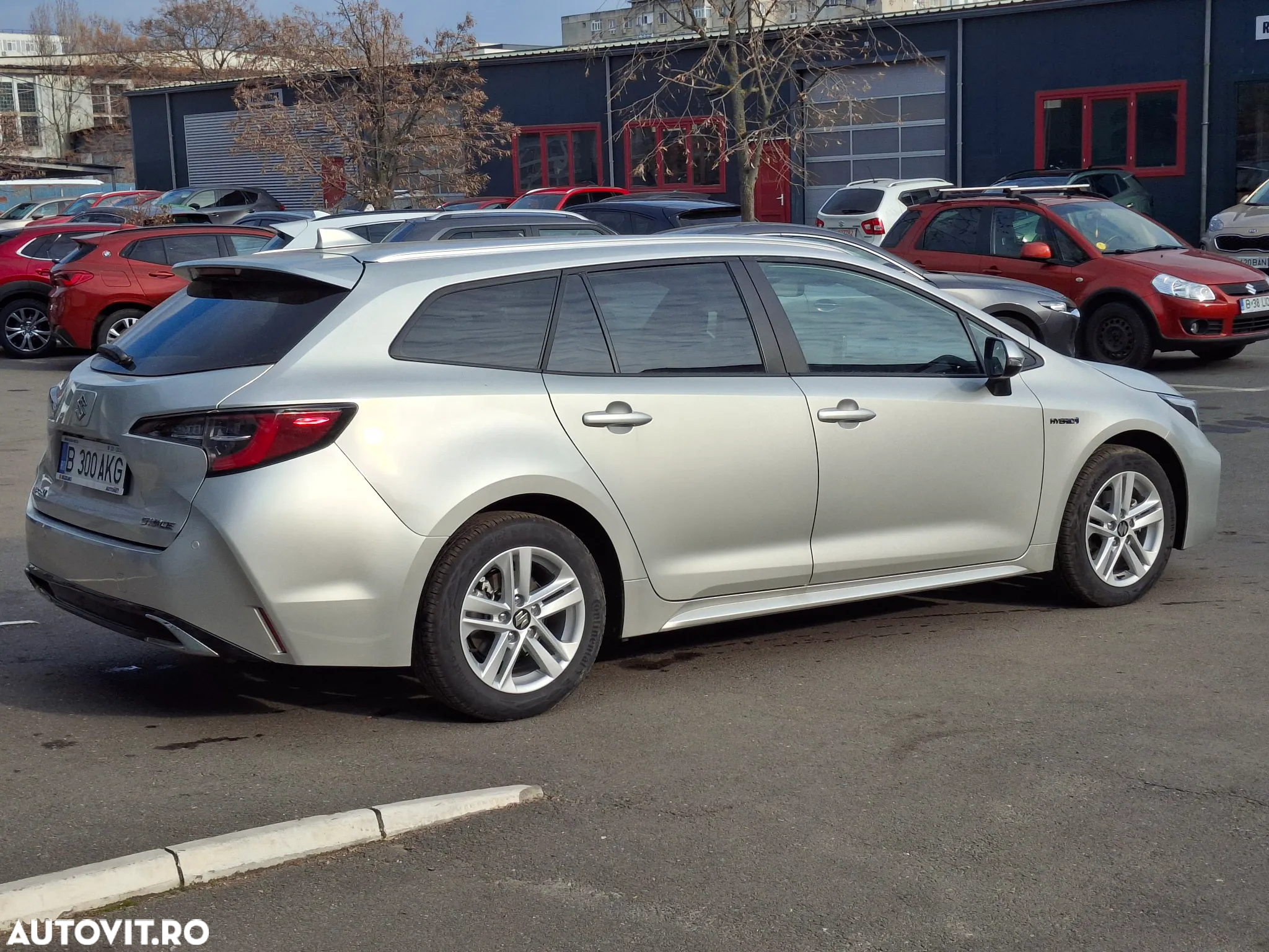 Suzuki Swace 1.8 E-CVT HEV Spirit - 6