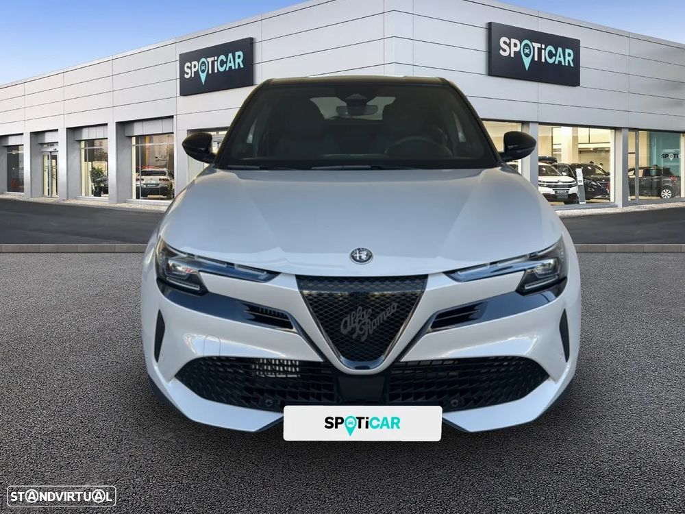 Alfa Romeo Junior 1.2 eDCT6 - 2