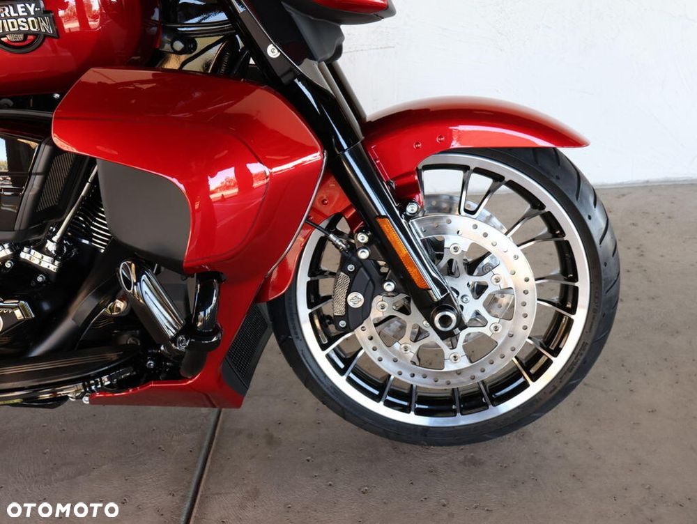 Harley-Davidson Touring Street Glide - 8
