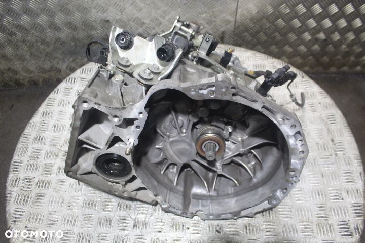 SKRZYNIA BIEGÓW 6 SUZUKI SX4 S-CROSS LIFT 1.4 - 1