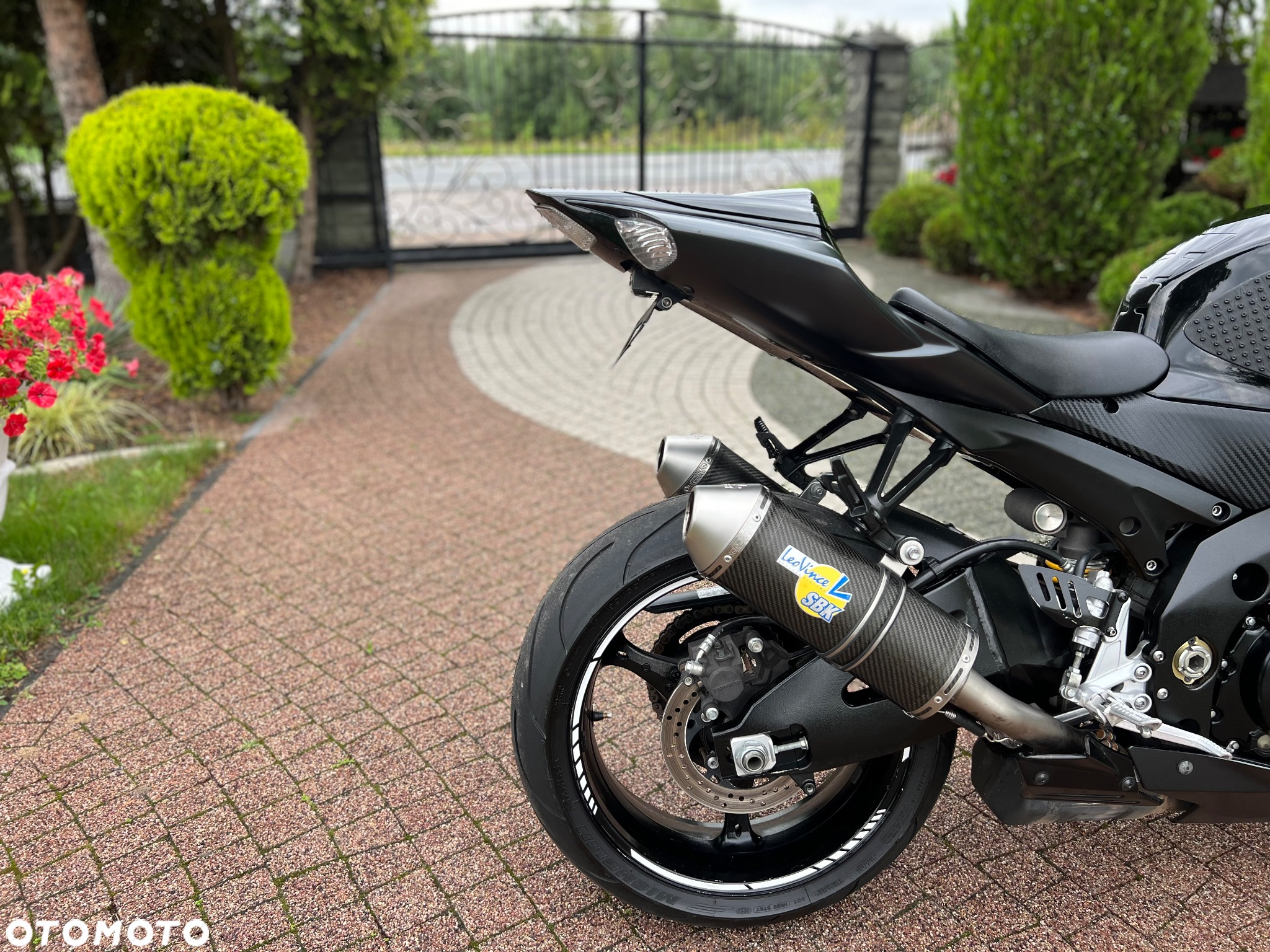 Suzuki GSX-R - 10