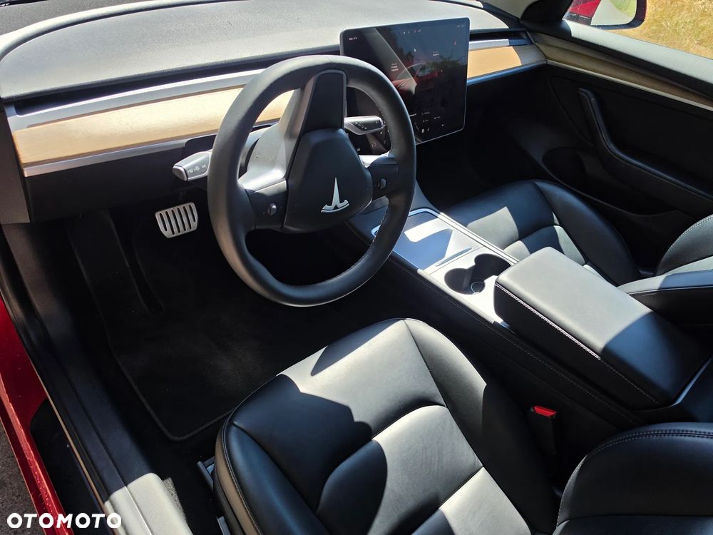 Tesla Model 3 - 21