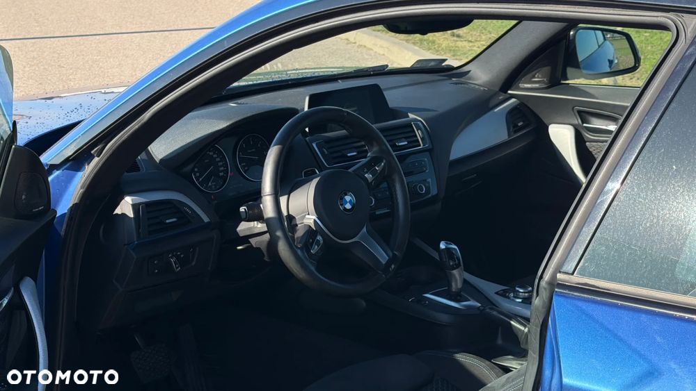 BMW Seria 2 218d M Sport - 7