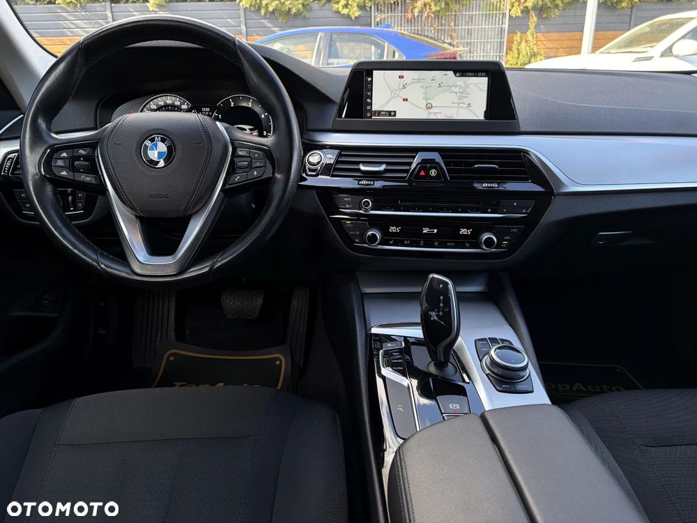 BMW Seria 5 520d - 36