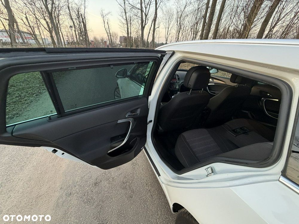 Opel Insignia - 22