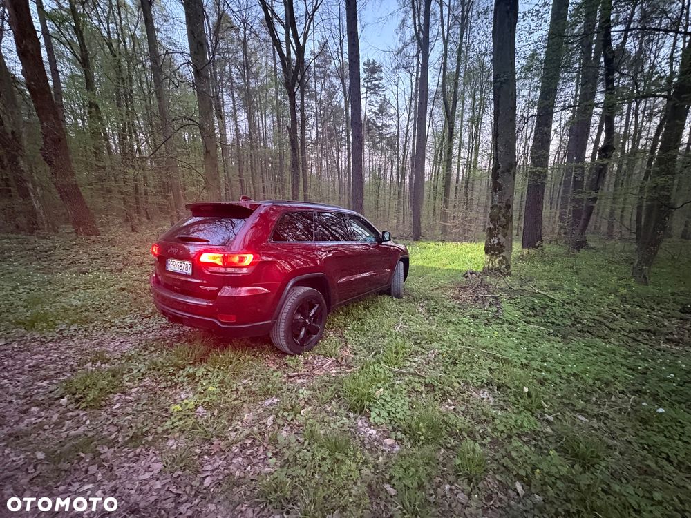 Jeep Grand Cherokee - 21