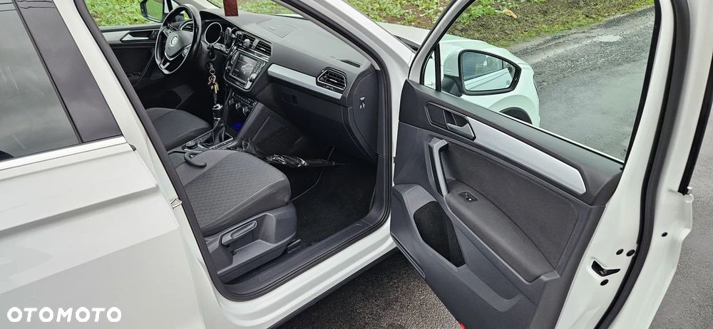 Volkswagen Tiguan 2.0 TDI SCR 4MOTION BlueMotion Technology Comfortline - 11
