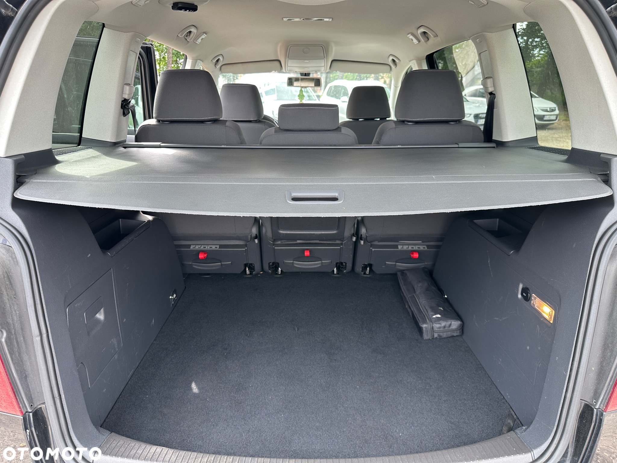 Volkswagen Touran 1.4 TSI United - 22