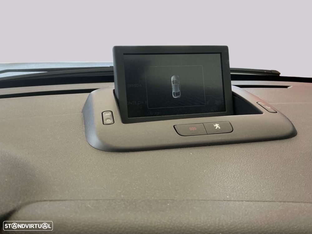 Peugeot 3008 2.0 HDi Hybrid4 - 5