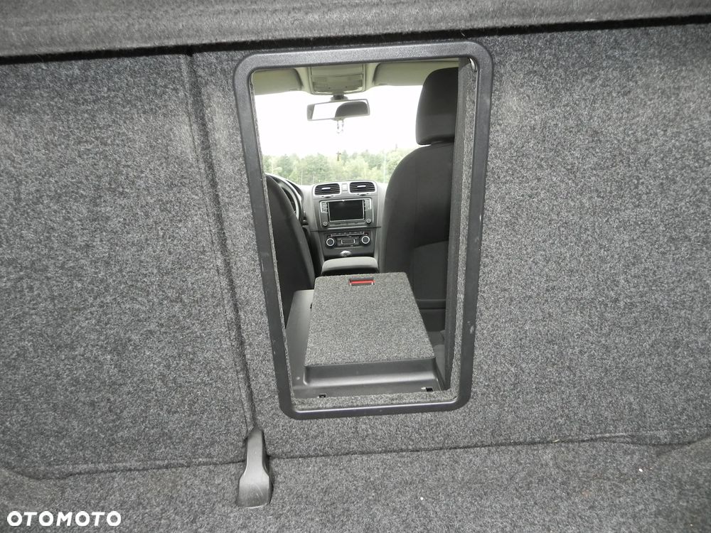 Volkswagen Golf 2.0 TDI Comfortline - 34