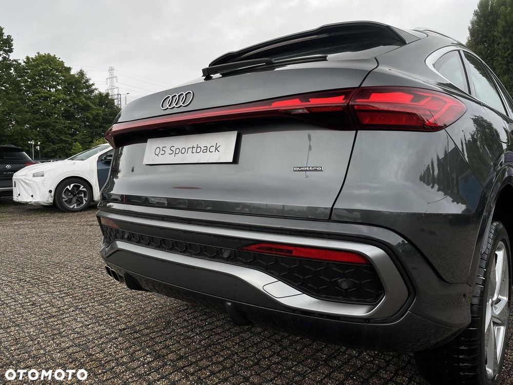 Audi Q5 Sportback - 11