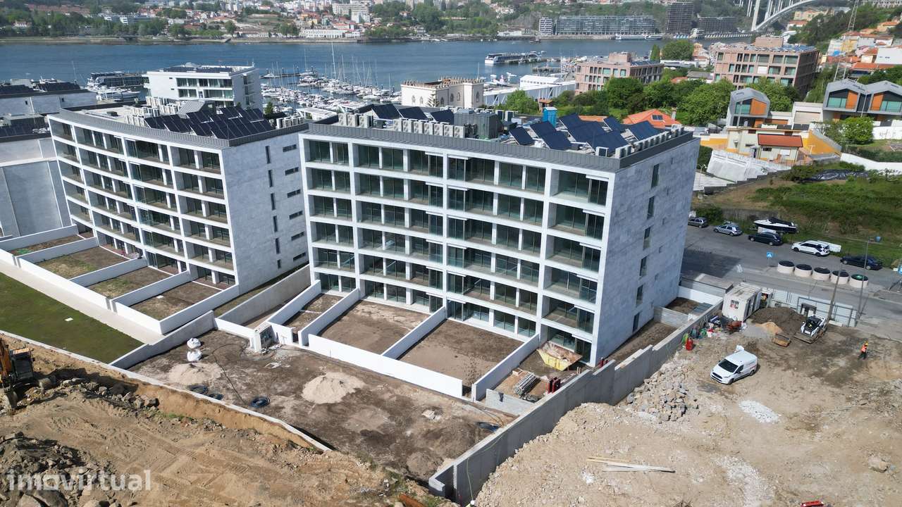T1 novo 3º piso a nascente junto à Marina da Afurada - GAIA - Grande imagem: 5/13