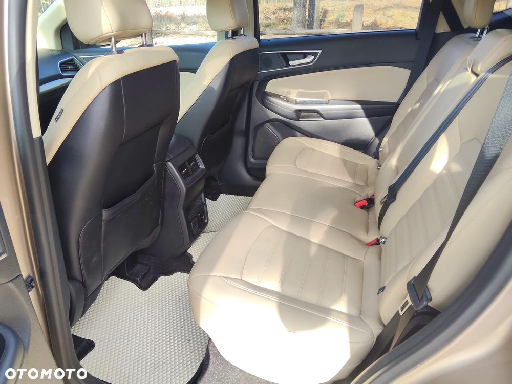Ford Edge - 5