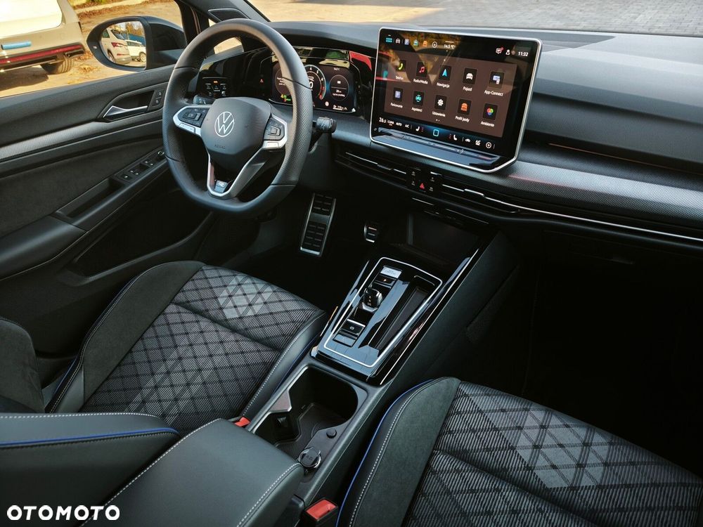 Volkswagen Golf - 12