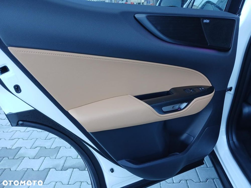 Lexus NX 350h Omotenashi AWD - 23