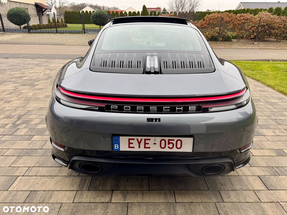 Porsche 911 Carrera PDK - 12