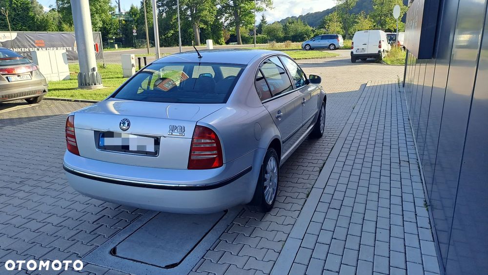Skoda Superb 1.9 TDI Elegance - 2