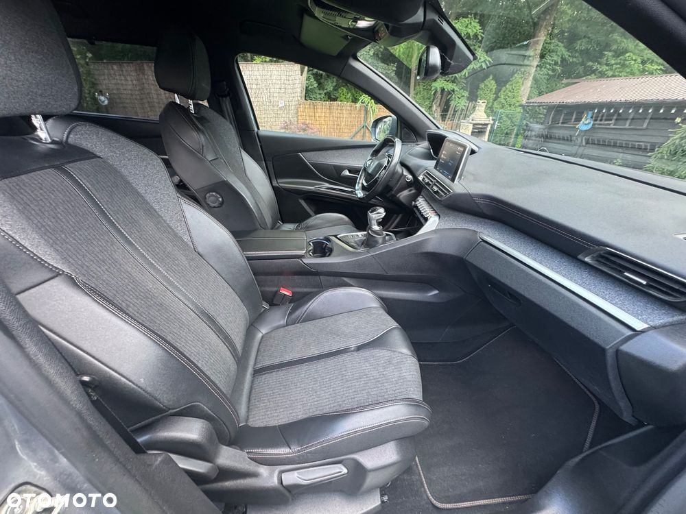 Peugeot 5008 PureTech 130 Allure - 24