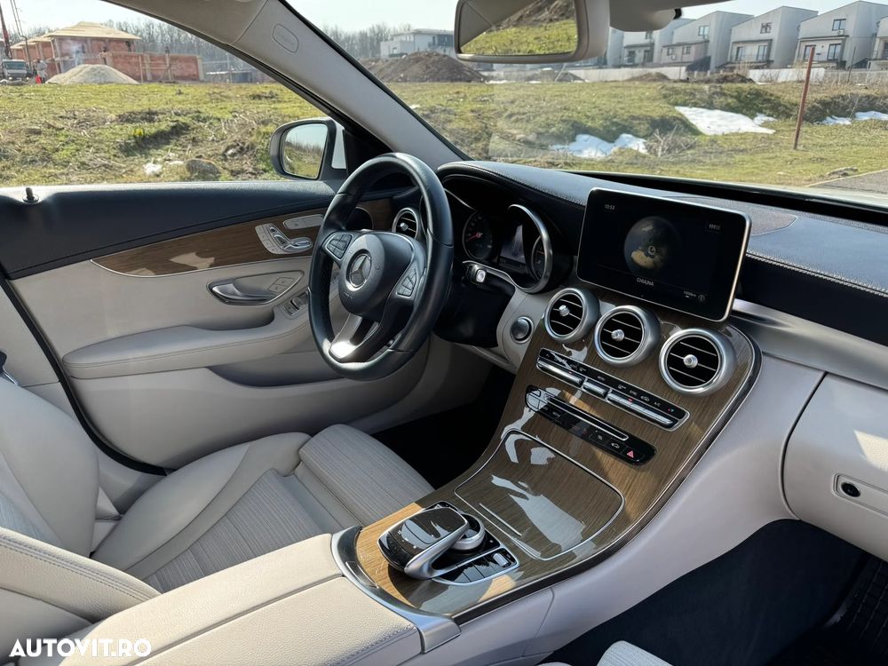 Mercedes-Benz C 220 d 4M T-Modell Aut - 12