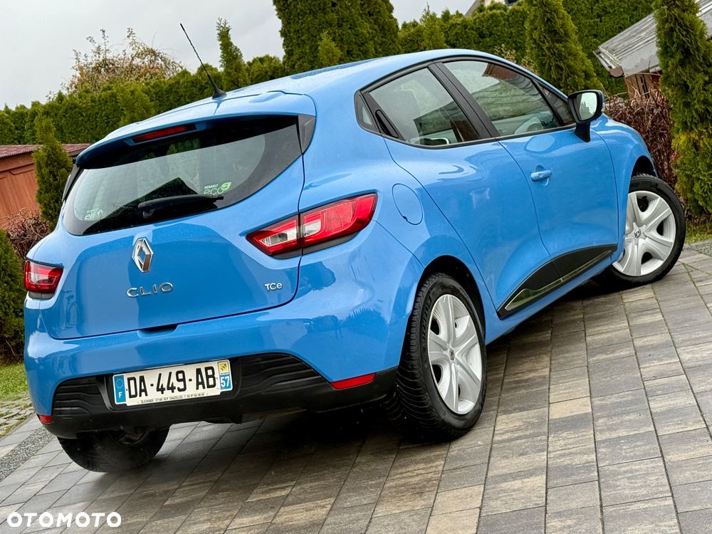 Renault Clio - 10