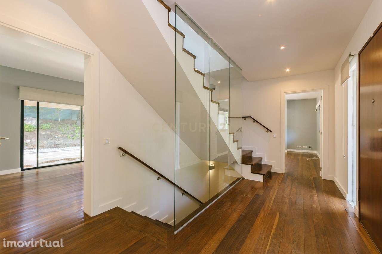 Moradia Exclusiva T4 + 2 no Estoril, Cascais - Grande imagem: 3/43