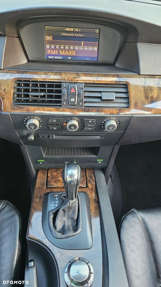 BMW Seria 5 - 16