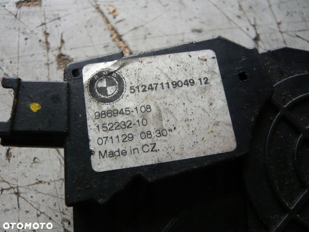 zamek klapy bagażnika 986945-108 bmw serii 3 e91 - 2