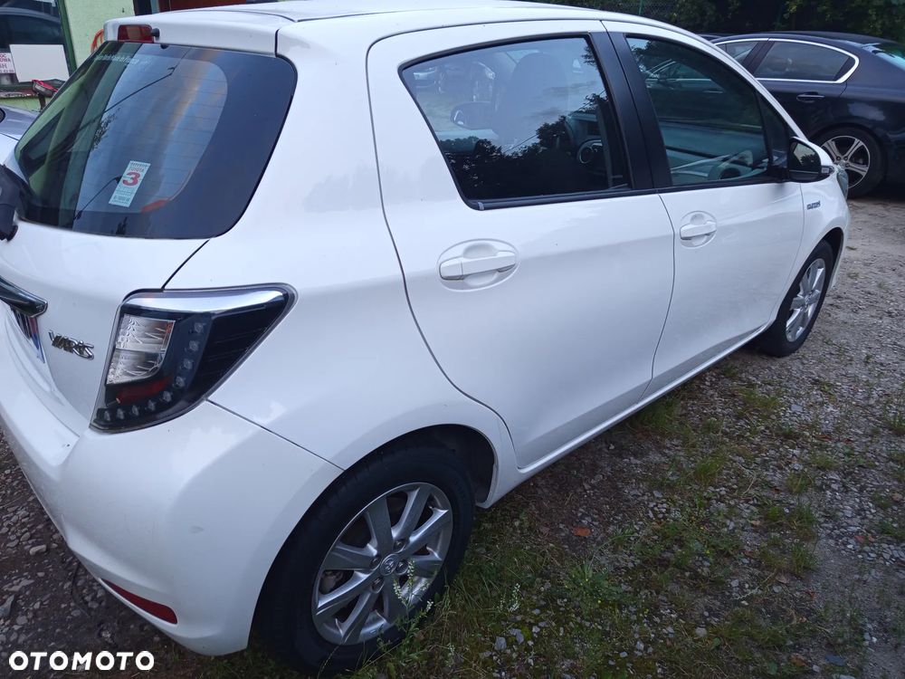 Toyota Yaris - 5