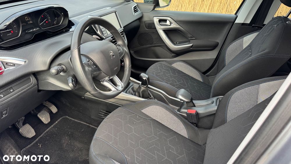 Peugeot 2008 - 14