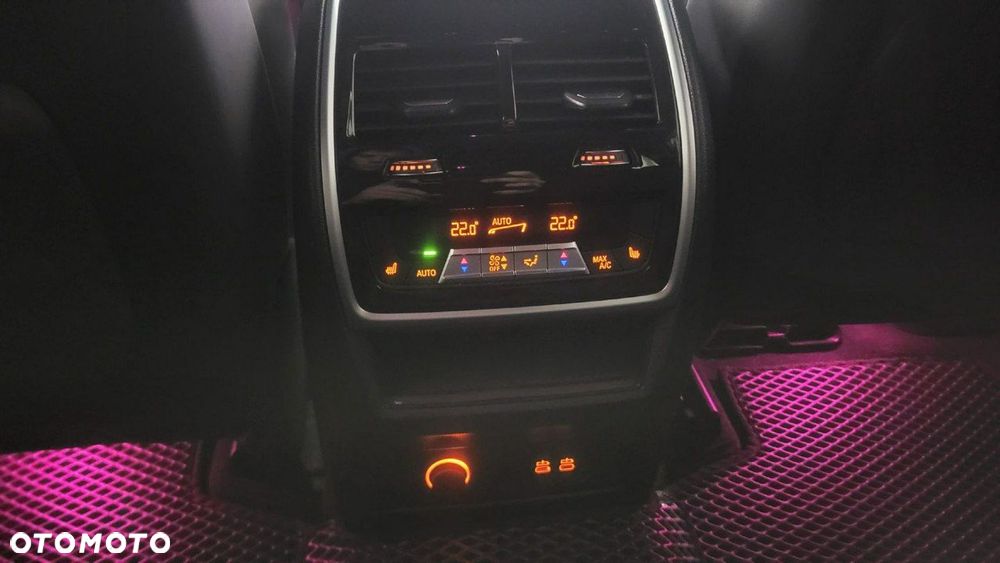 BMW X7 xDrive40d mHEV sport - 27