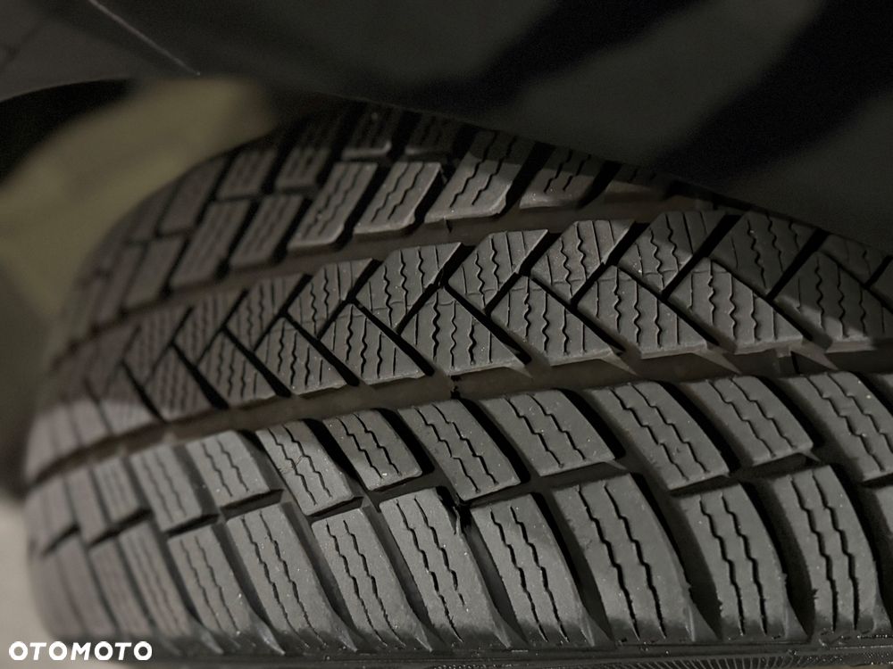 Volkswagen Golf 2.0 TDI DPF GT Sport - 38