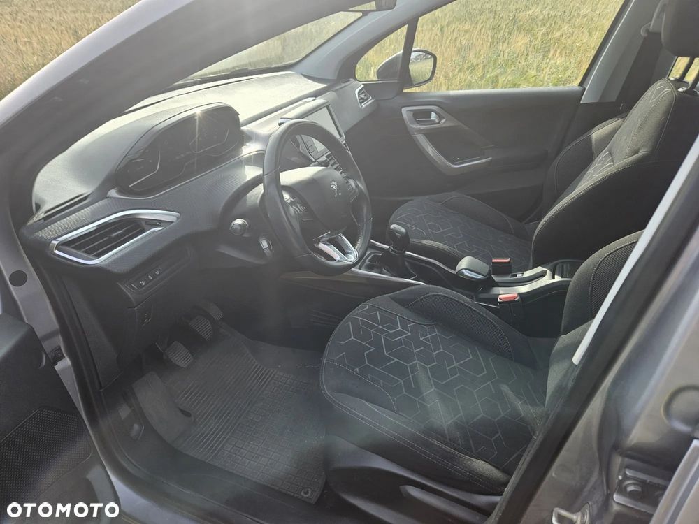 Peugeot 2008 e-HDi FAP 92 STOP & START Allure - 4