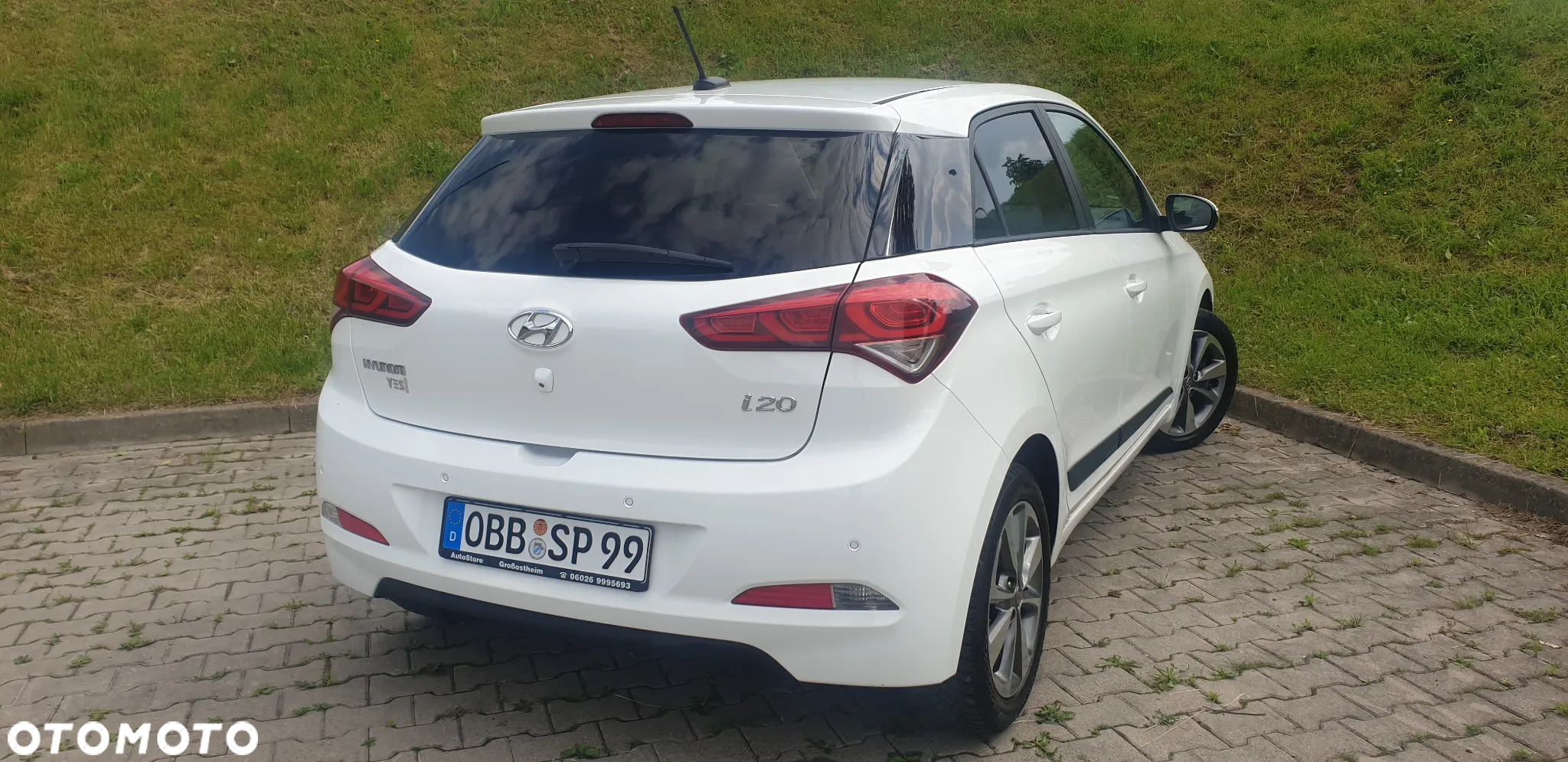 Hyundai i20 1.4 YES Gold - 14