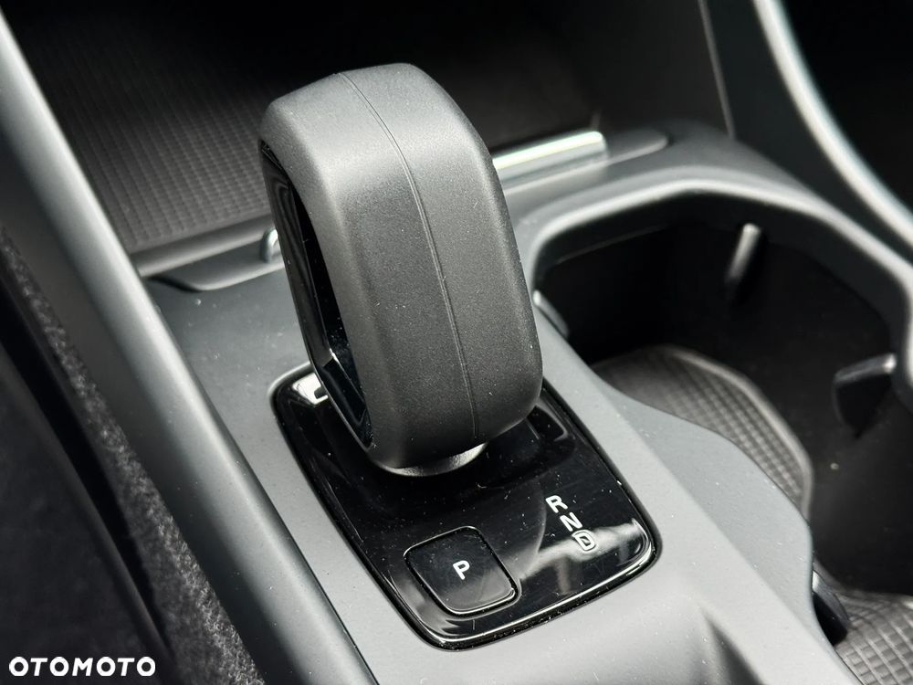 Volvo XC 40 T3 Momentum Pro - 23