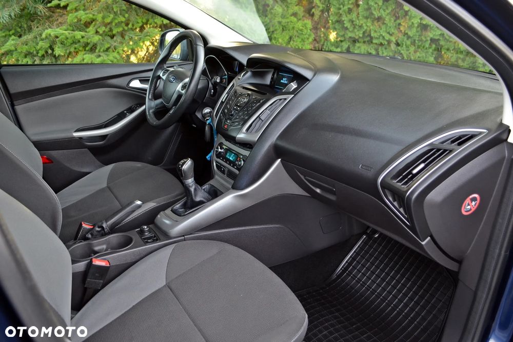 Ford Focus - 23