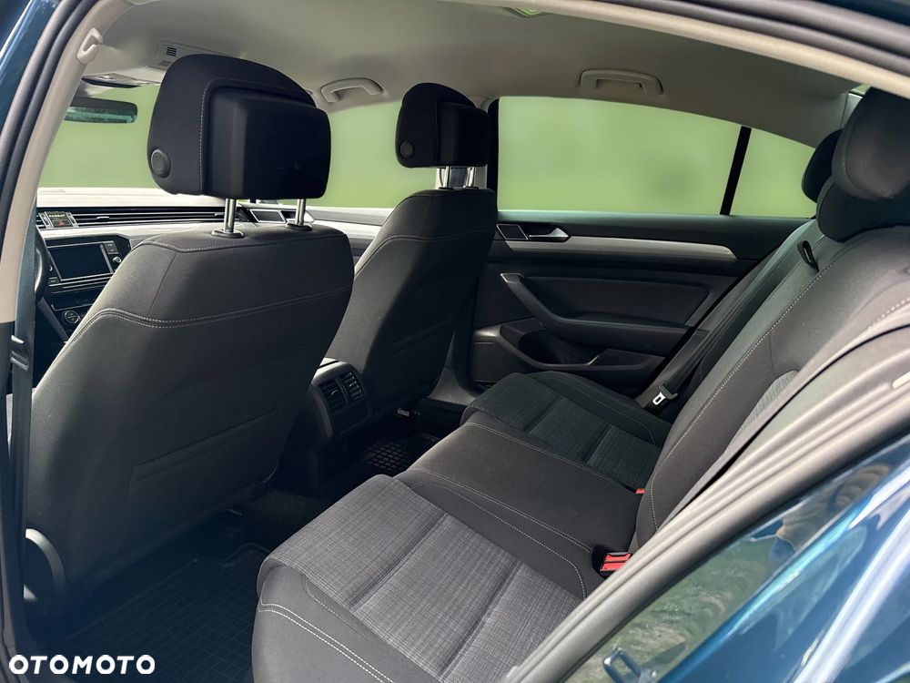 Volkswagen Passat 1.5 TSI EVO Essence DSG - 13