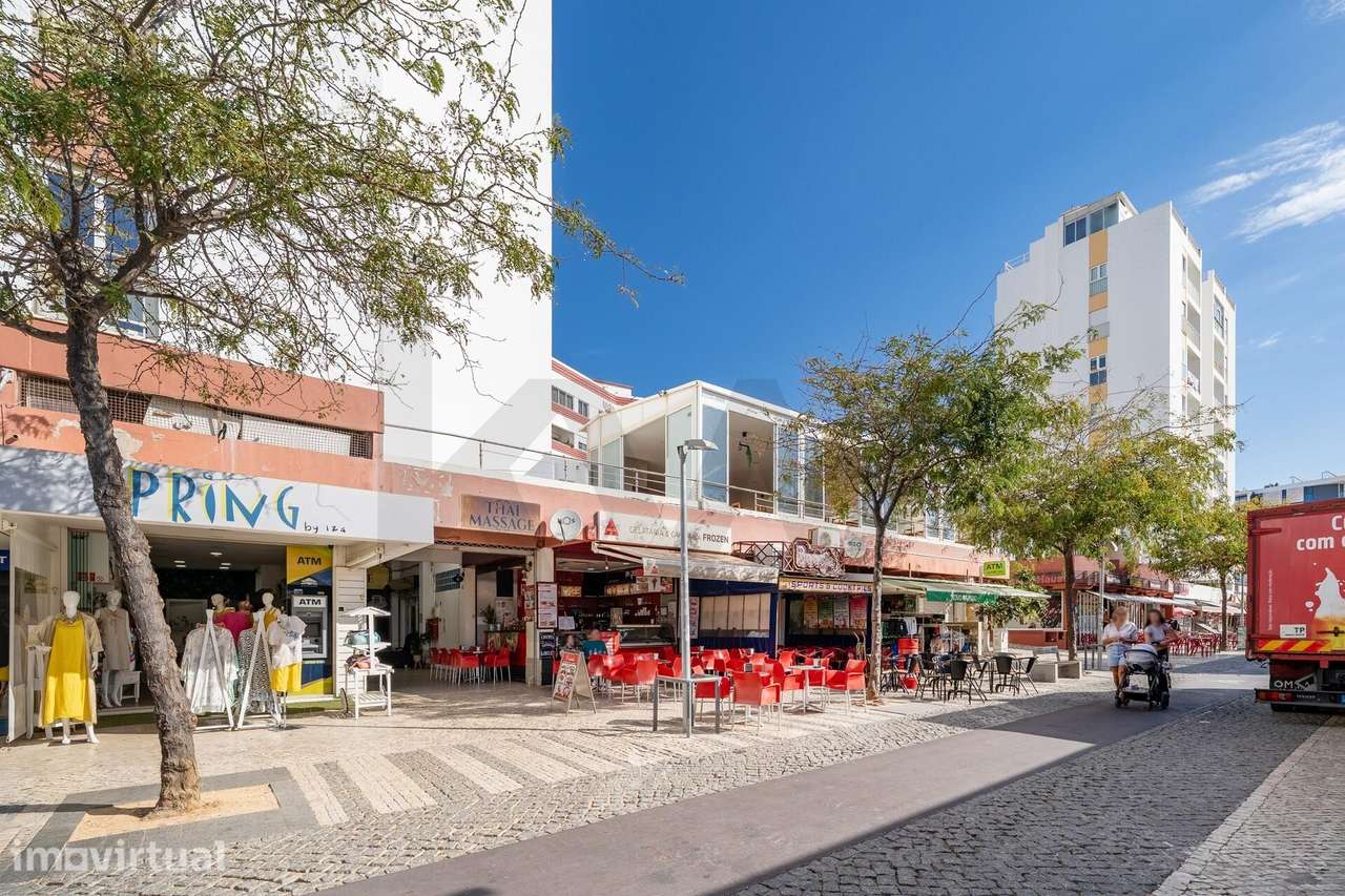 Espaço comercial na Praia da Rocha | Primeira linha | Vista mar | 234 - Grande imagem: 3/36