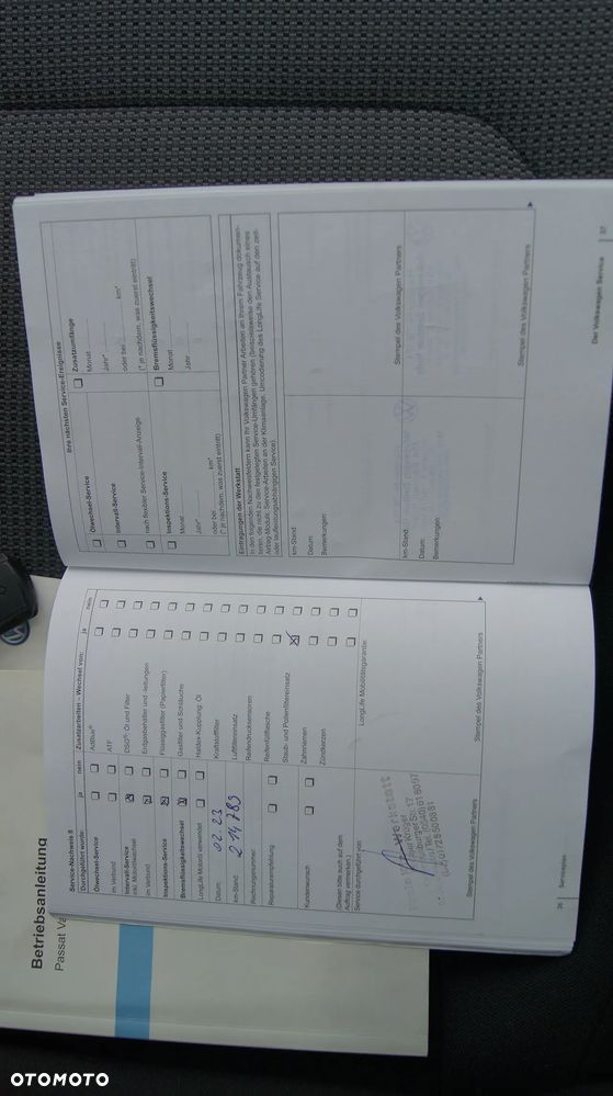 Volkswagen Passat Variant 2.0 TDI BlueMotion Technology Exclusive - 26