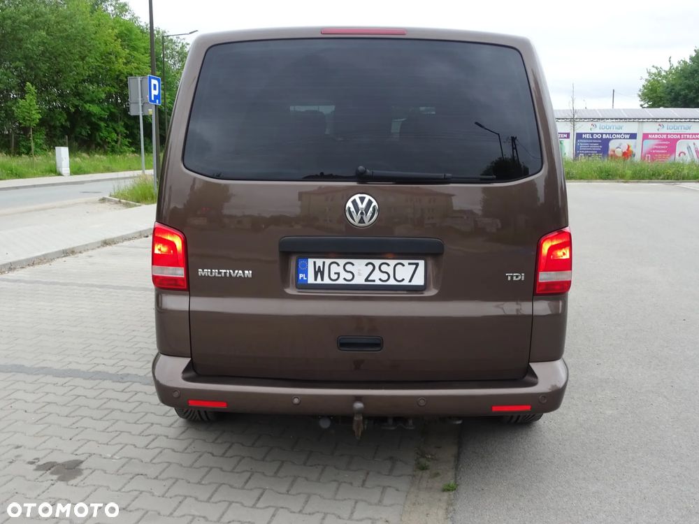 Volkswagen Multivan - 25