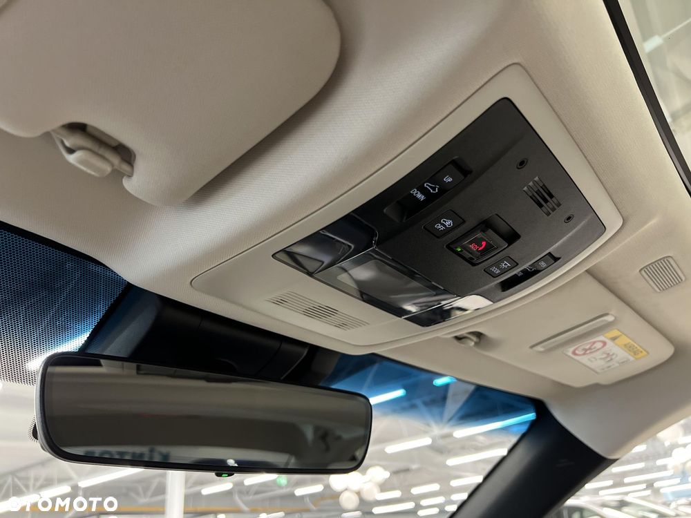 Lexus ES 300h Business Edition - 26