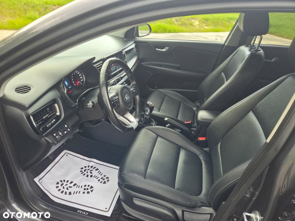 Kia Rio 1.4 L - 13