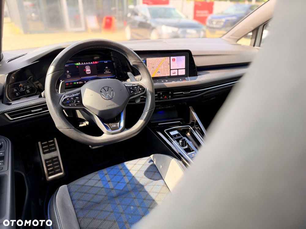 Volkswagen Golf - 20