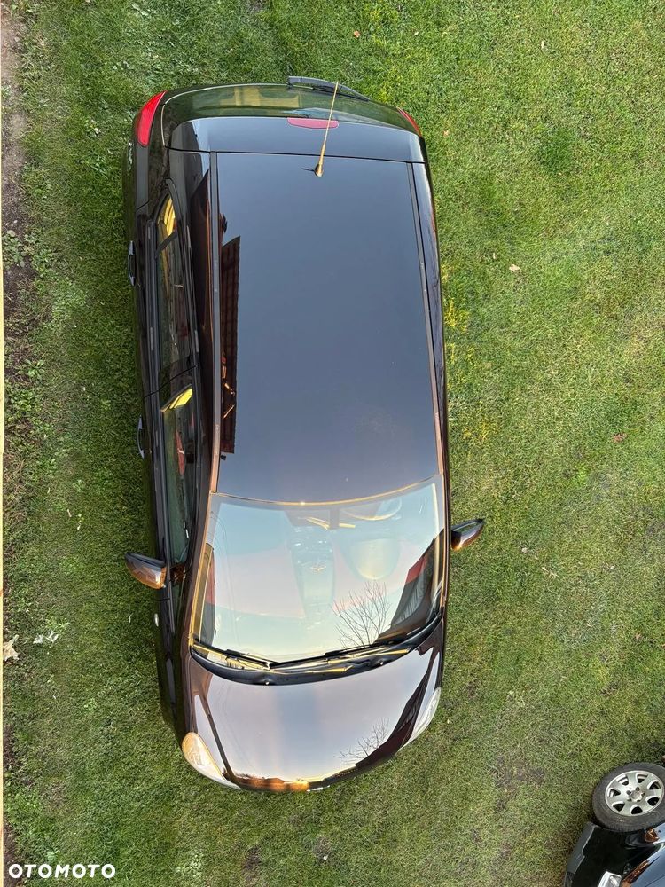 Opel Corsa 1.2 16V Cosmo - 4