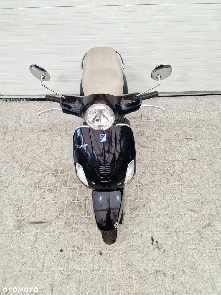 Piaggio Vespa - 15