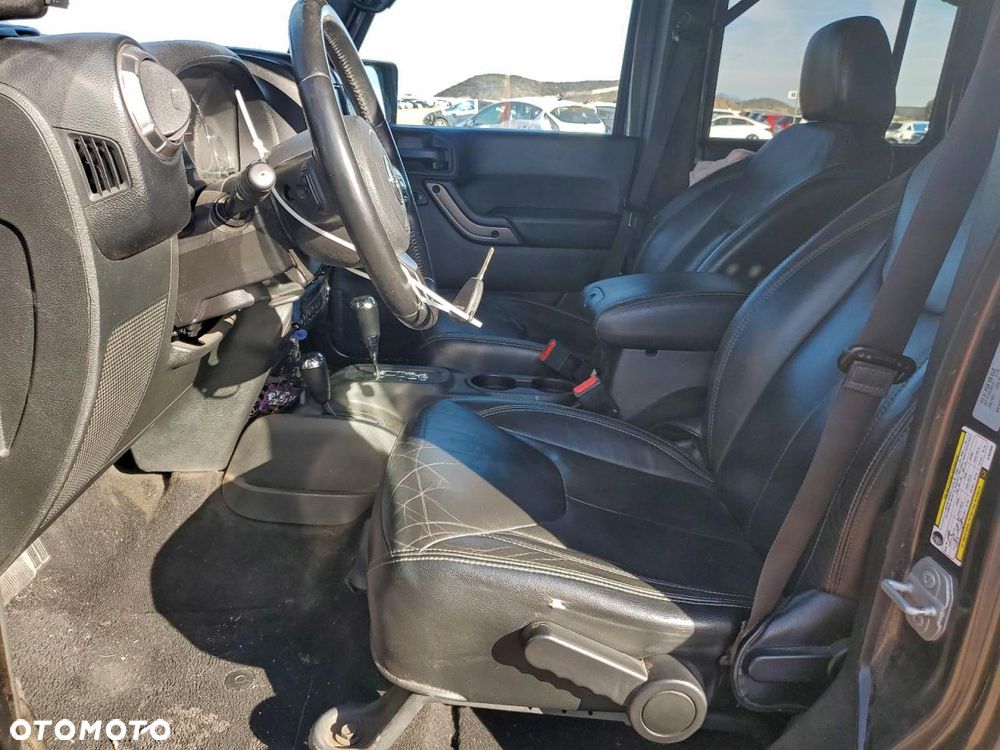 Jeep Wrangler Unlimited 3.6 Automatik Sahara - 8