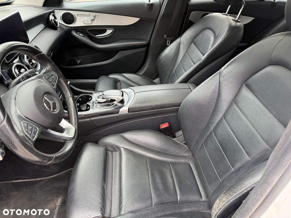 Mercedes-Benz Klasa C 200 7G-TRONIC Exclusive - 19