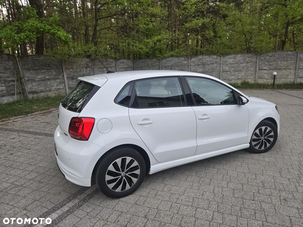 Volkswagen Polo 1.4 TDI (Blue Motion Technology) Comfortline - 4