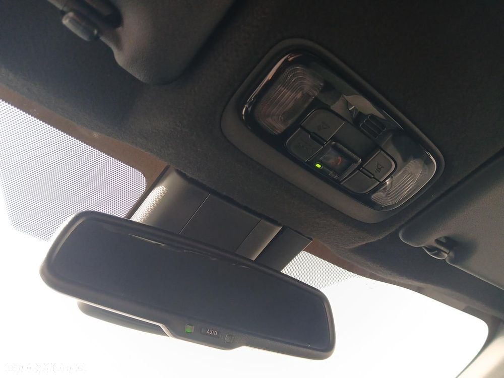 Toyota Yaris Cross 1.5 Comfort - 32