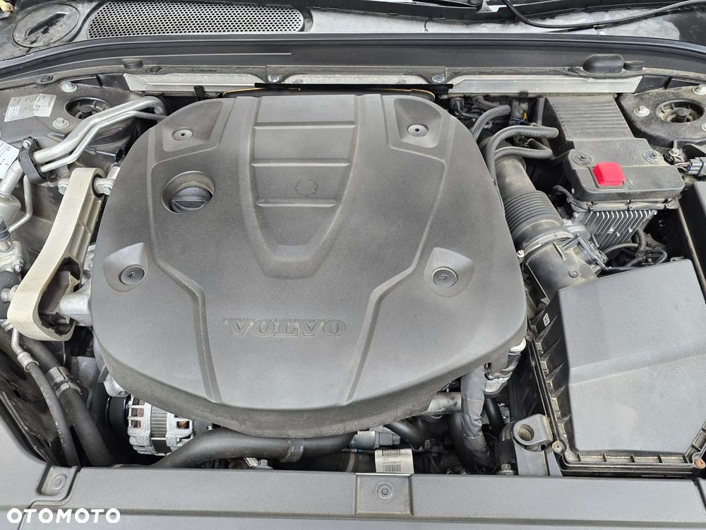 Volvo V90 D3 Momentum Pro - 14