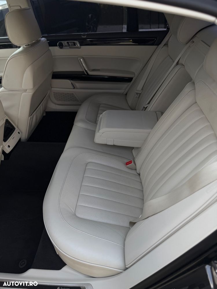 Volkswagen Phaeton 4.2 4Motion V8 Aut Lang - 23